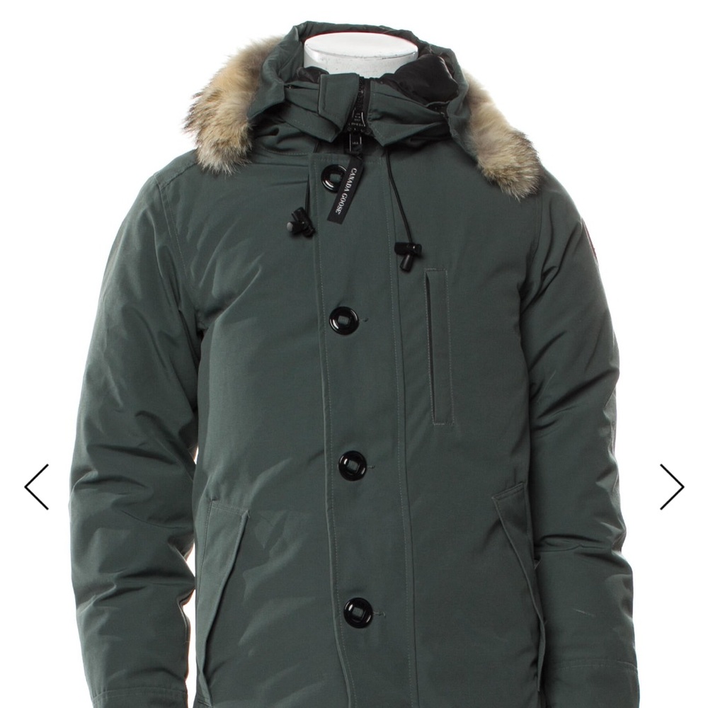 Canada Goose Down Parka with Fur-Trim Hood | XS
$1,800